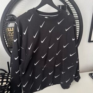 Nike  Black Sweatshirt
